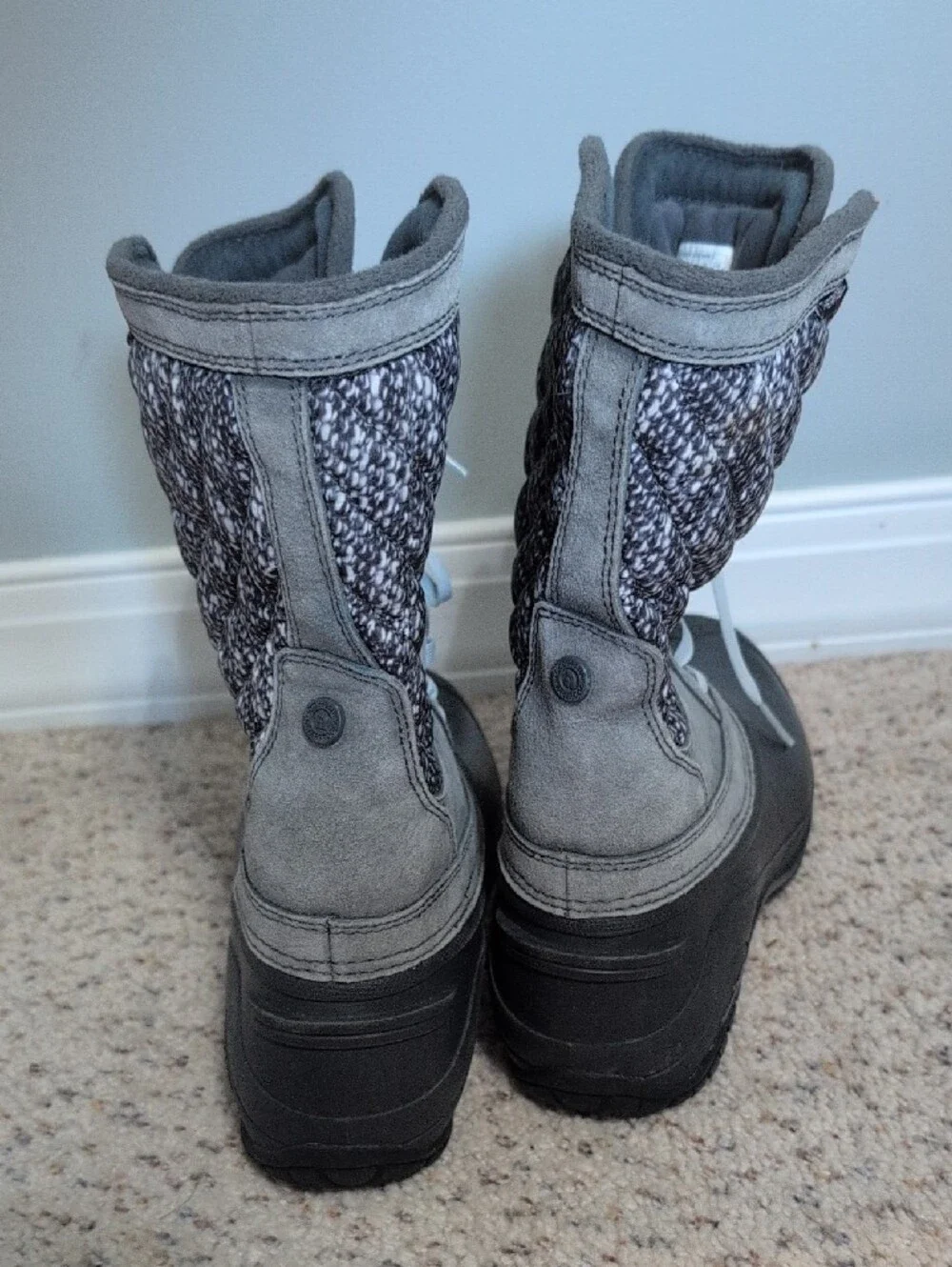 The North Face Women's Mid Thermoball  Insulated Winter Boot Size 7
